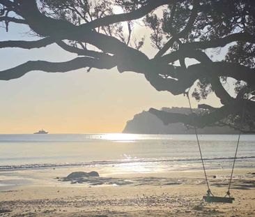 ABSOLUTE BEACHFRONT LIVING | STANMORE BAY - Photo 4