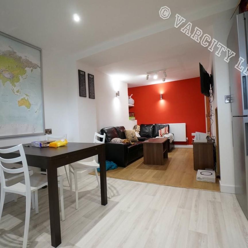 27 Albert Street - Photo 1