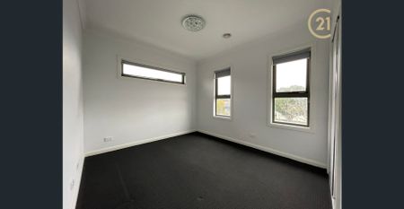 BEAUTIFUL, MODERN & SPACIOUS TOWNHOUSE! - Photo 5