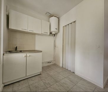 Location Appartement 1 pièce 18m² - Photo 2