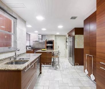 Luxury Duplex for rent in Madrid, Autonomous Region of Madrid - Photo 1