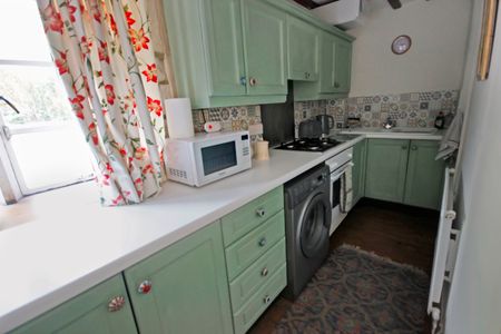 Bowbridge Lock, Stroud, Gloucestershire, GL5 2JZ - Photo 3