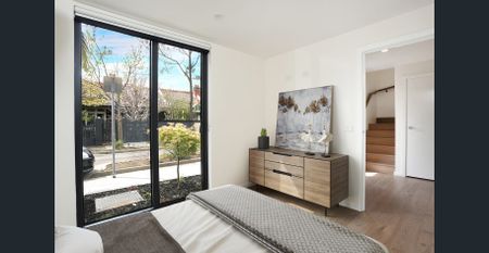Boutique Townhouse Living! - Photo 4
