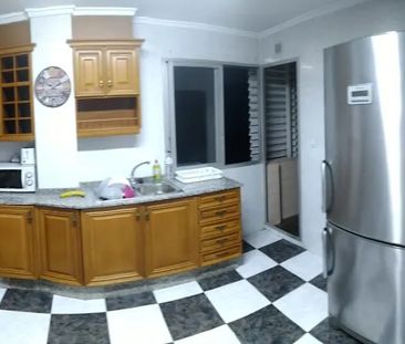 Avenida Doctor Waksman, Valencia, Valencian Community 46006 - Photo 2