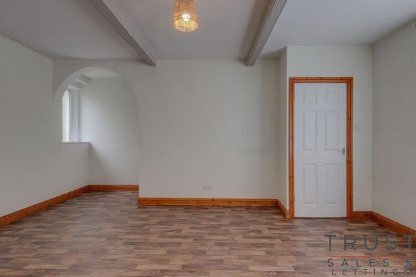 2 bedroom terraced house to rent - Photo 1