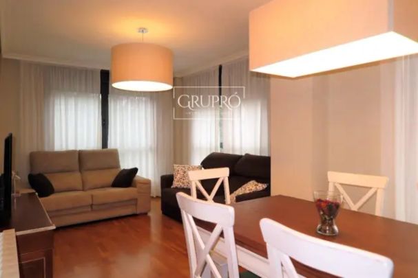 Piso en alquiler en Centro - Photo 1