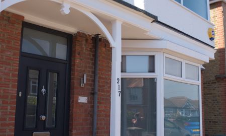 Stanwell Road - Photo 5
