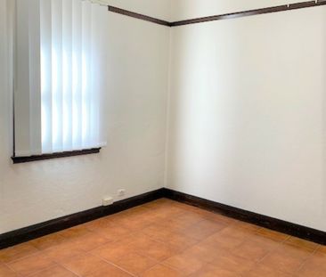 Comfortable & Cosy Two Bedroom Home - Photo 3