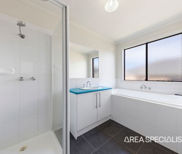 23 Windermere Boulevard, Pakenham VIC 3810 - House For Rent | Domain - Photo 3