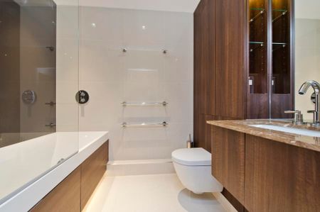 Skyline House, Dickens Yard, Longfield Avenue, Ealing, London - Photo 5