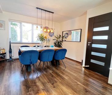 4 bedroom semi-detached house to rent - Photo 3