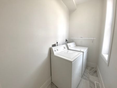 $1,799 / 2 br / 1 ba / 850 sqft 85 Victoria ave N unit 1 - Photo 5