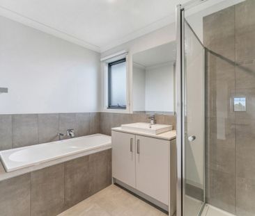 Wyndham Vale - Photo 3