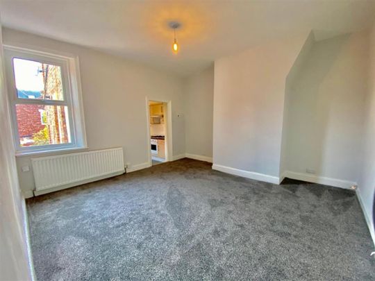 Windsor Avenue, Bensham, Gateshead - Photo 1