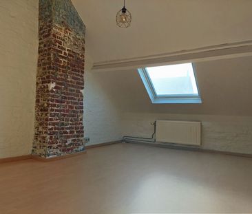 Gerenoveerde woning met 2 slpk, dichtbij Gent centrum! - Photo 1