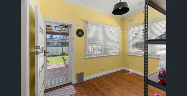 Cottage charm meets Mayfield lifestyle. - Photo 1