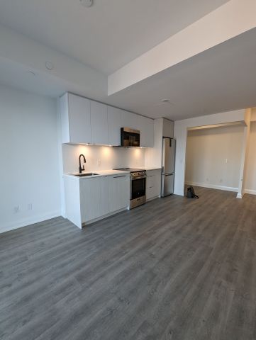 For Lease - 2369 Danforth Avenue Unit# 313, Toronto, Ontario - Photo 4