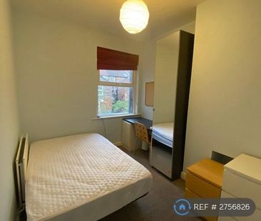 6 bedroom terraced house to rent - Photo 4