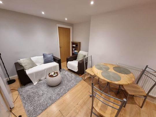 3 Bed Student Accommodation - Photo 1