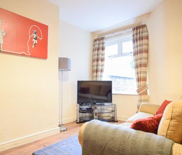 3 bedroom terraced house to rent - Photo 5