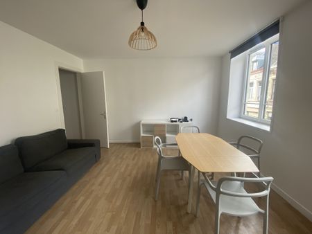 T2 MEUBLE EN HYPER CENTRE DE VALENCIENNES CHAUFFAGE INCLUS - Photo 3