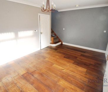 2 bedroom semi-detached house to rent - Photo 6