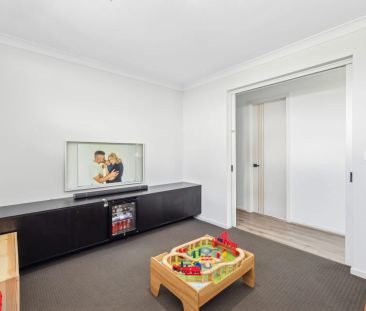Modern Family Home with Spacious Living and Excellent Location - Photo 3