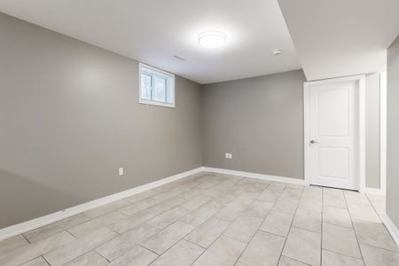 For Lease - 99 Fred Cook Drive Unit# Lower, Bradford West Gwillimbury, Ontario - Photo 5