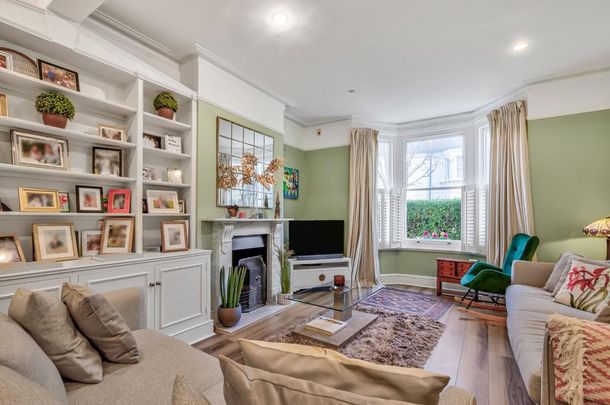 3 bedroom semi-detached house to rent - Photo 1