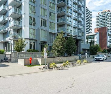 Ultra. Studio with Mountain and City Views - Photo 2