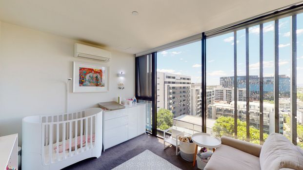 Room with a View in the heart of Carlton - Photo 1
