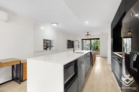 Lovely Furnished 2 Bedroom Unit, located at Solitaire on Chevron Island - Photo 3