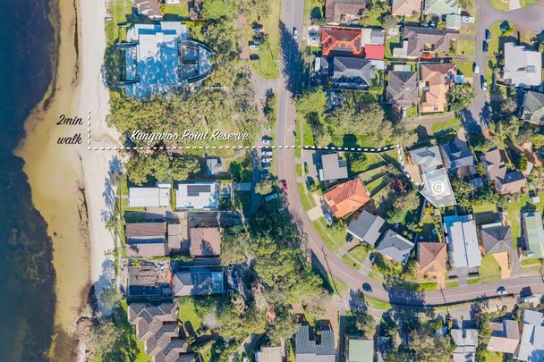 Coastal Gem – Walk to the Beach and Local Eateries - Photo 1