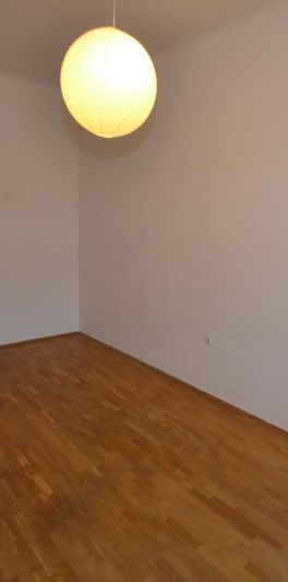 PROVISIONSFREI – Jakomini – 27m² – 1 Zimmer – extra Küche – Studentenhit – wohnbeihilfenfähig - Foto 1