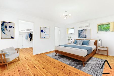 Charming 4-Bedroom Home in Hunters Hill - Your Perfect Family Retreat! - Photo 4