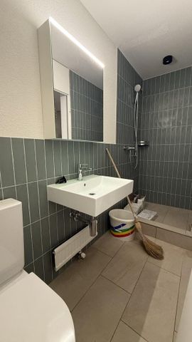 Viel Platz zum Wohlfühlen - 5.5-Zimmerwohnung mit zwei Balkonen - Foto 4