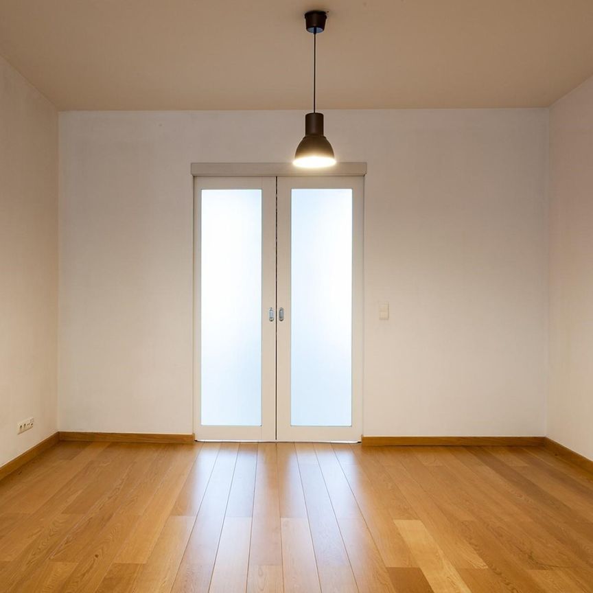 Prachtige ruime flat op topligging in de Kammenstraat - Photo 1