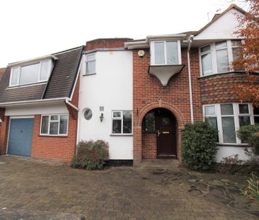 6 bedroom Semi-detached house to rent - Photo 6