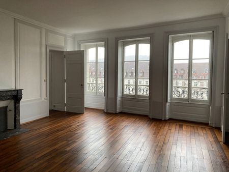 Location Appartement 5 pièces 220m² BESANCON 25000 - Photo 3