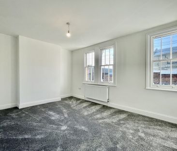 3 bed House Lassell Street, SE10 - Photo 6