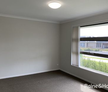 4 Bedroom Family Home - Photo 3