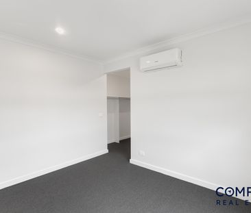 14 Maggie Crescent, Mambourin VIC 3024 - House For Rent | Domain - Photo 6