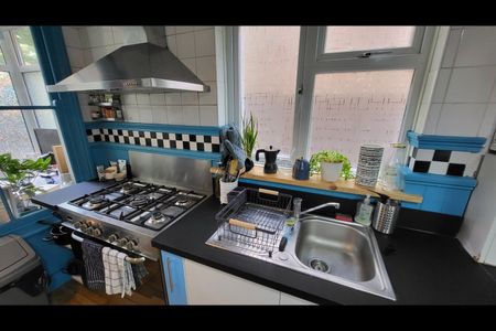 2 Bed Flat, Katherine Road, E7 - Photo 2