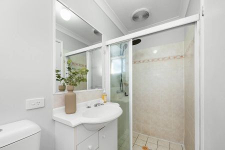 Effortless Low-set Living in "Sinnamon Glade Estate" - Photo 5