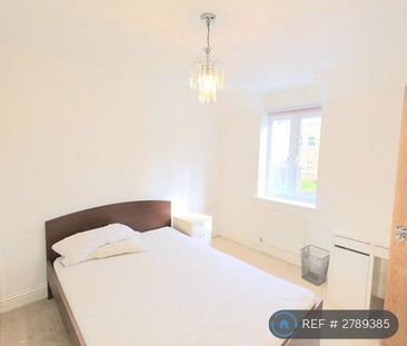 4 bedroom terraced house to rent - Photo 1