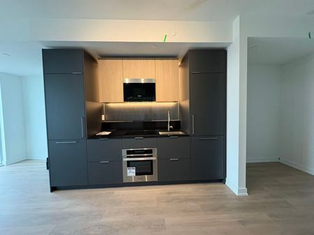 For Lease - 1 Fairview Road Unit# 519, Mississauga, Ontario - Photo 3