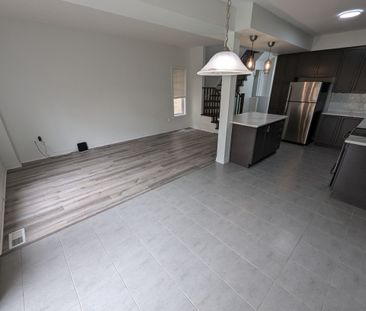 For Lease - 34 Kingsborough Drive, Hamilton, Ontario - Photo 5