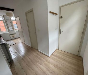 A LOUER : T1 à LILLE • Rue Saint Sébastien - VIEUX LILLE • 535 € - Photo 5