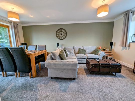 2 bedroom semi-detached bungalow to rent - Photo 1