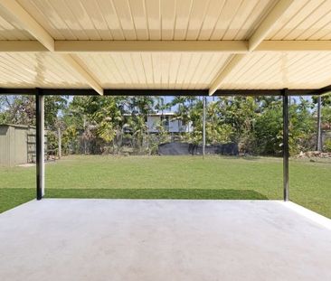 FAMILY-FRIENDLY AND MOVE-IN READY!! - Photo 2